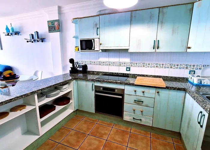 Vintage Meson Ocean View Apartment